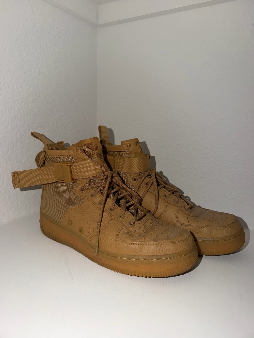 Nike SF AF1 Mid Size - Elemental Gold